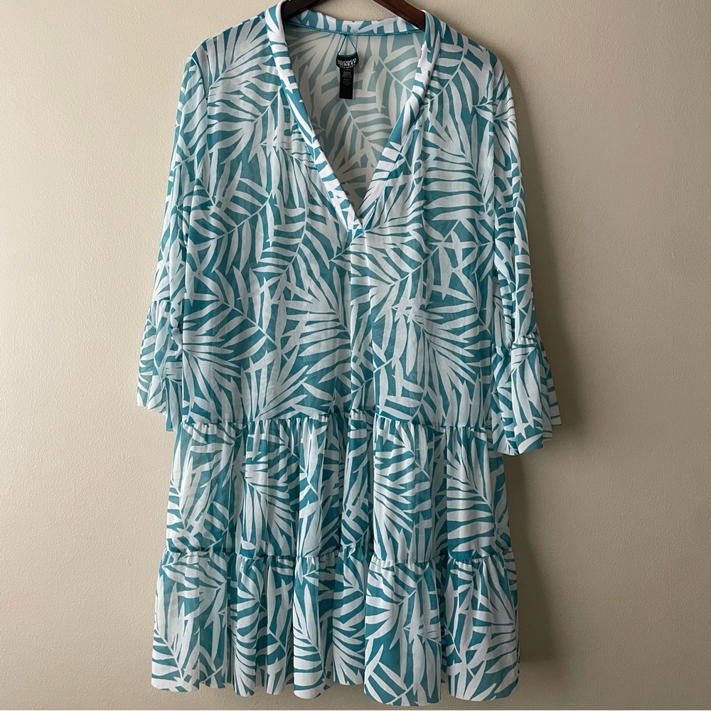 NWOT Coco Reef Blue and White Leaf Print Swim Coverup 👙🩵🏝️🤩